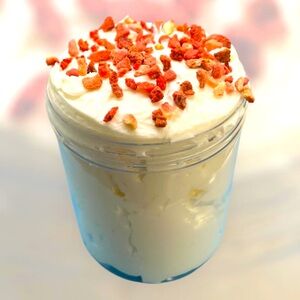 Super Creamy strawberry & Vanilla Body Shea butter 4oz